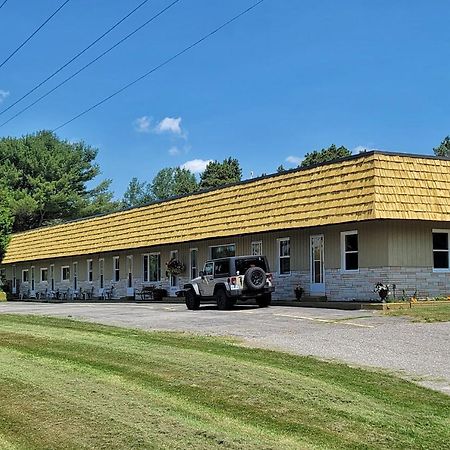 Maciver'S Motel And Camp Blind River ภายนอก รูปภาพ