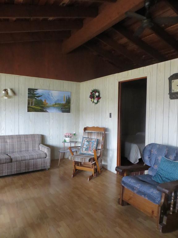 Maciver'S Motel And Camp Blind River ห้อง รูปภาพ